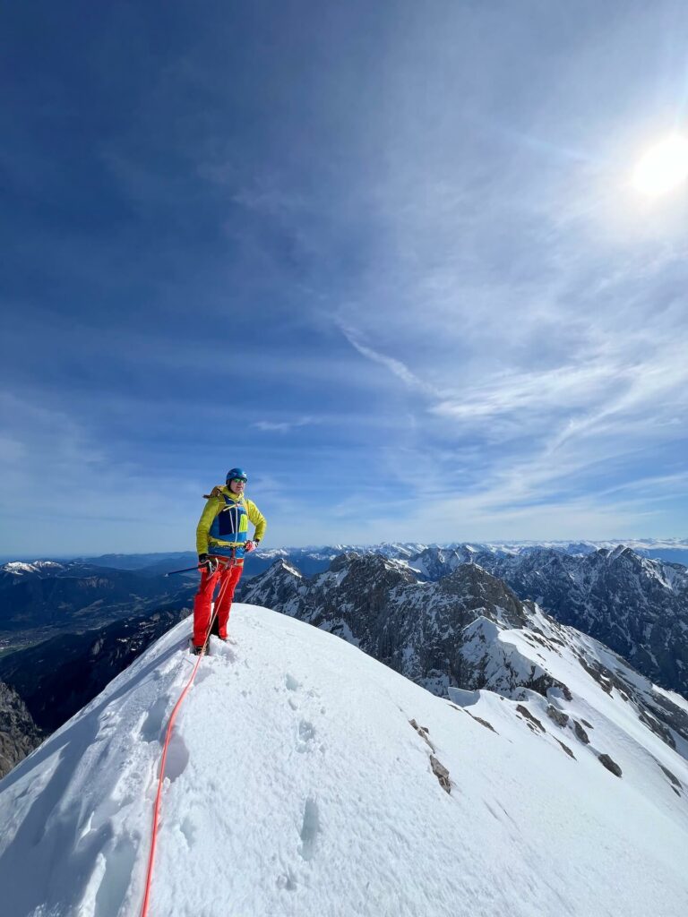 Jubilaeumsgrat Winter Winterbesteigung mit Bergfuehrer